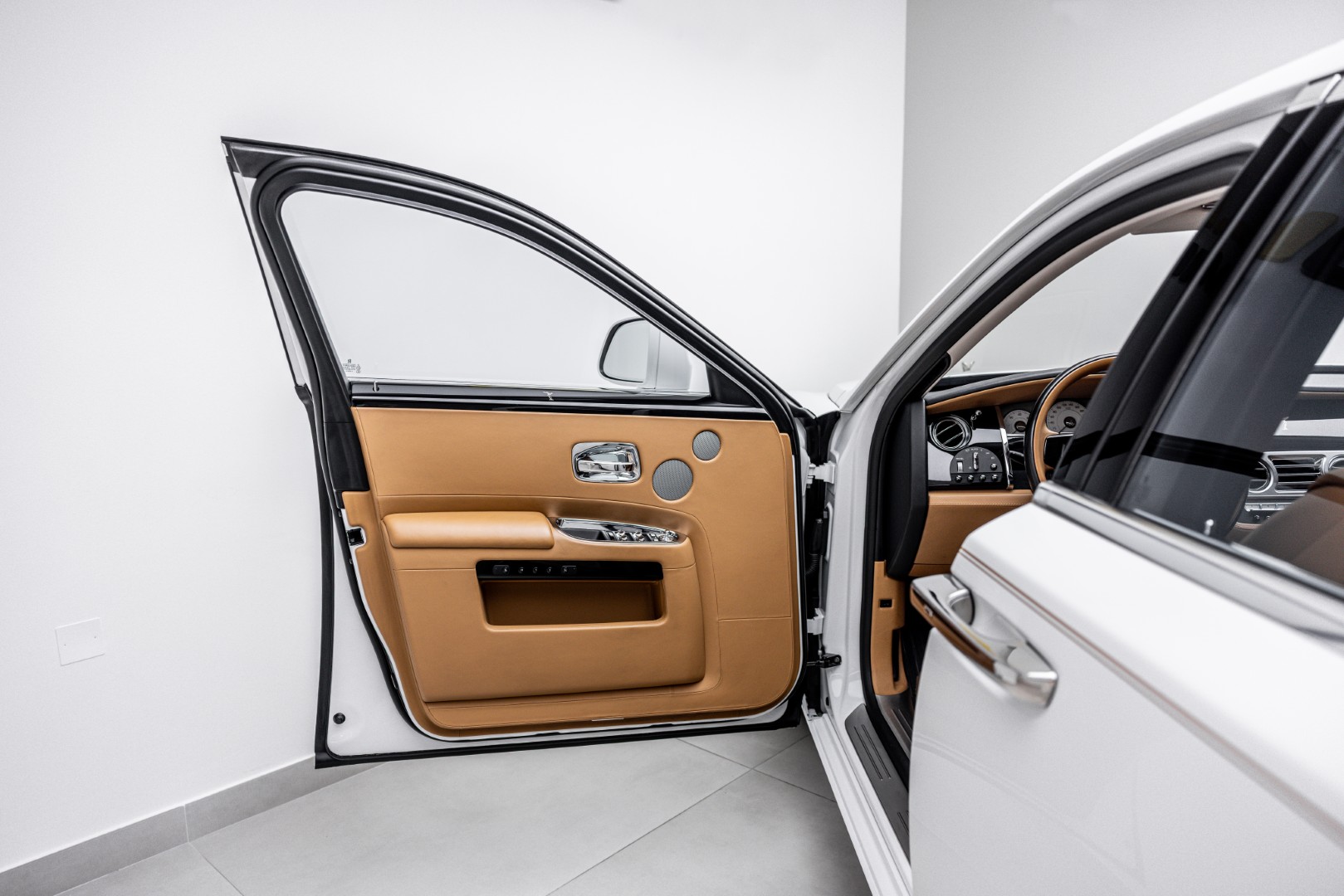 2019 ROLLS ROYCE GHOST DEALER WARRANTY SERVICES